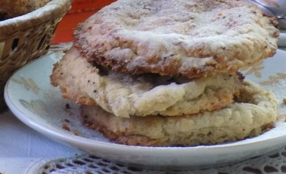 Almond Oatmeal Cookies