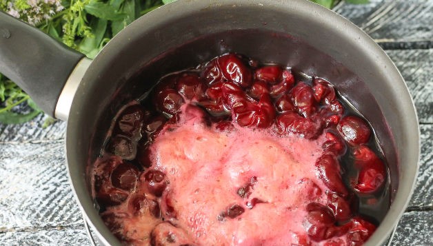 Cherry Strudel step 3