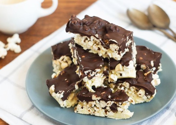 Popcorn and Cashew Chocolate Bars