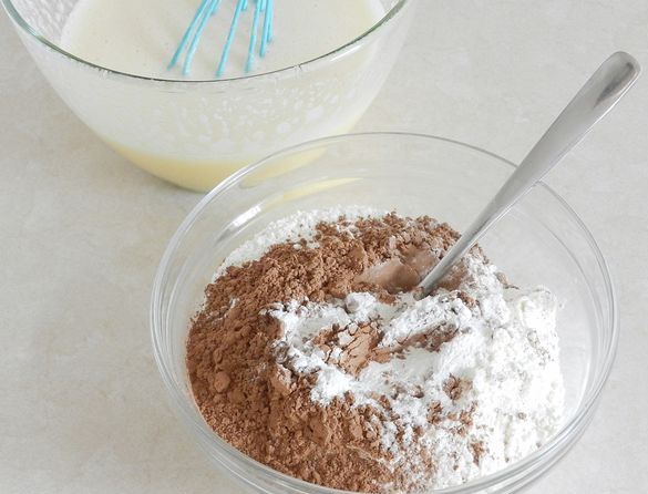 Chocolate Cupcake with Icing step 4