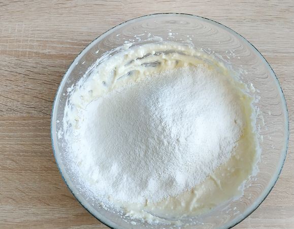 Cottage Cheese Lemon Raisin Cake step 5