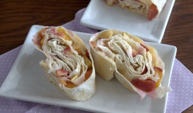 Sweet Pita Roll with Nectarines and Apples step 8