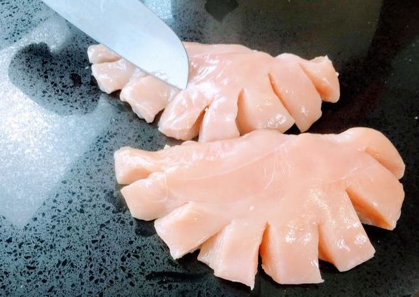 Chicken Breasts with Incisions “Scallops”, Fried in Breadcrumbs step 2