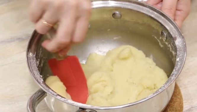 Churro Recipe Easy (with Chocolate) step 4