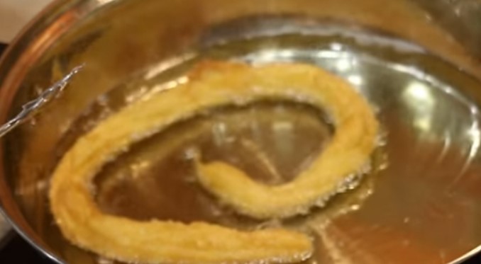 Churro Recipe Easy (with Chocolate) step 9