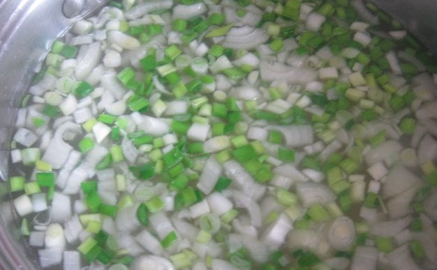Green Borscht with Chicken step 4