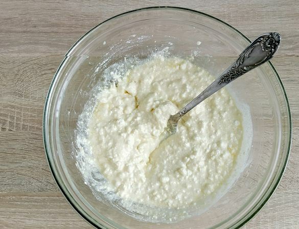 Unusual Curd Pancakes step 1