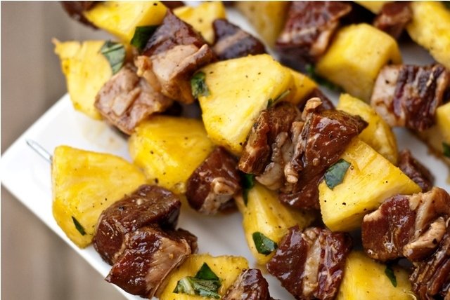 Juicy Beef Kebab with Pineapple