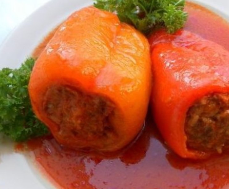Stuffed Peppers with Minced Meat and Rice
