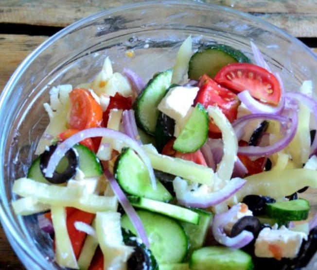 Greek Salad Classic step 8