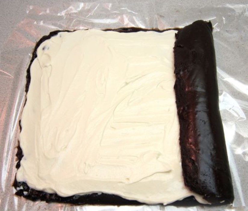 Cottage Cheese and Chocolate Roll Without Baking step 17