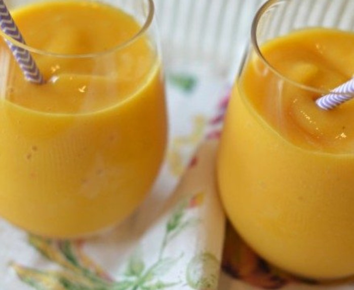 Peach-Mango Smoothie