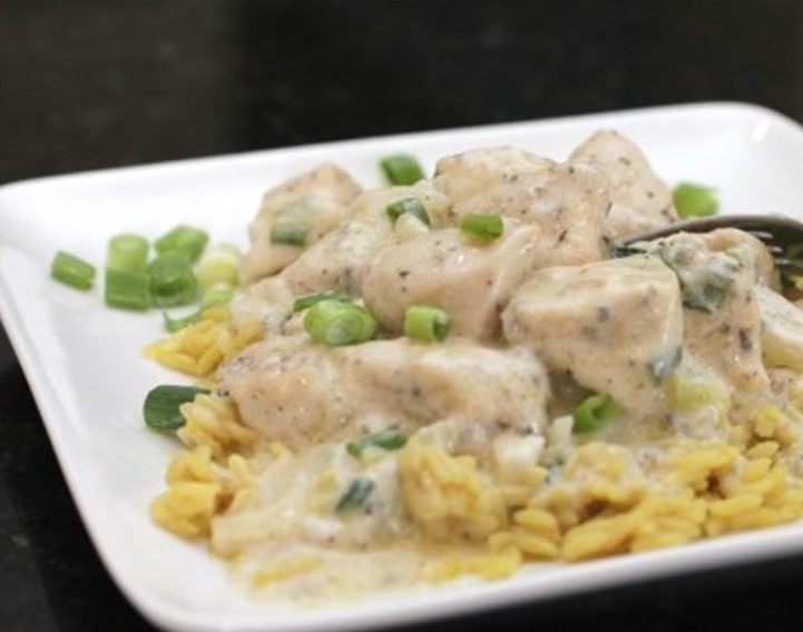 Chicken Pieces in a Creamy Sauce