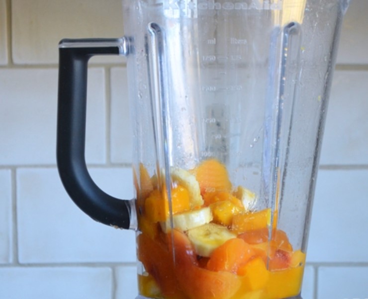 Peach-Mango Smoothie step 1