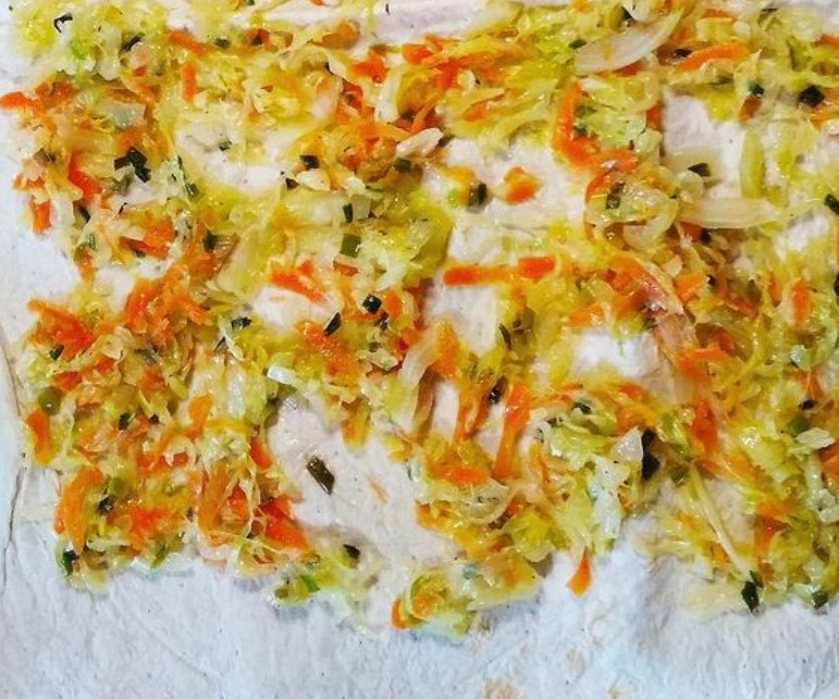 Lavash Roll with Cabbage step 4