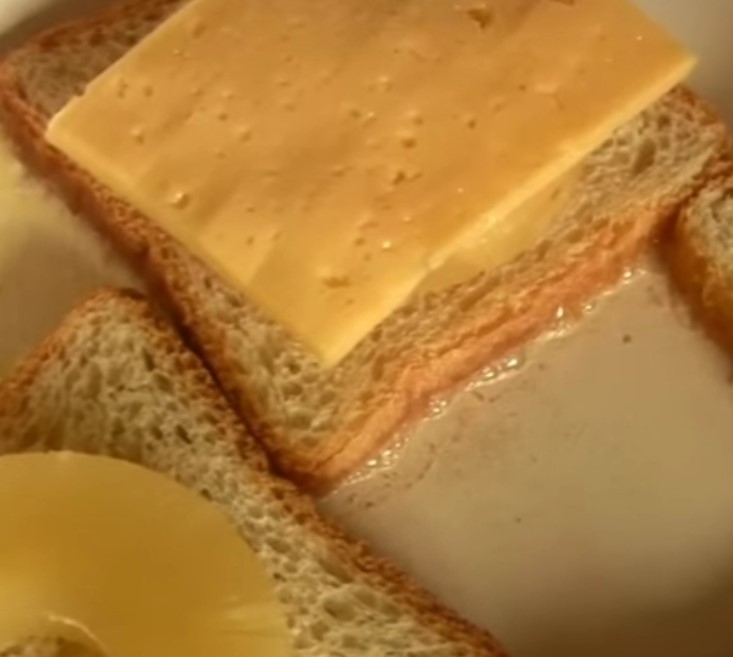 Sandwiches with Cheese and Pineapple step 4