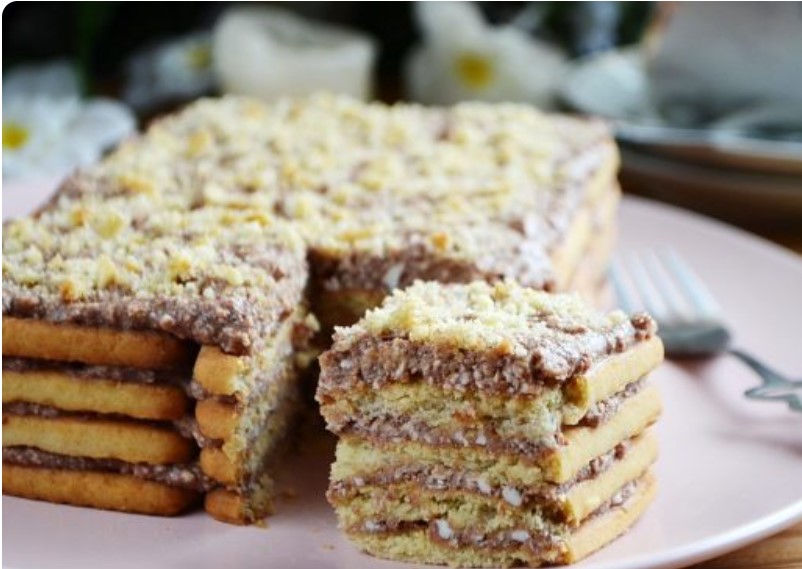 Cake without Baking from Cookies and Cottage Cheese