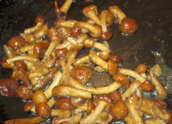 Carbonara with Chicken and Mushrooms step 3