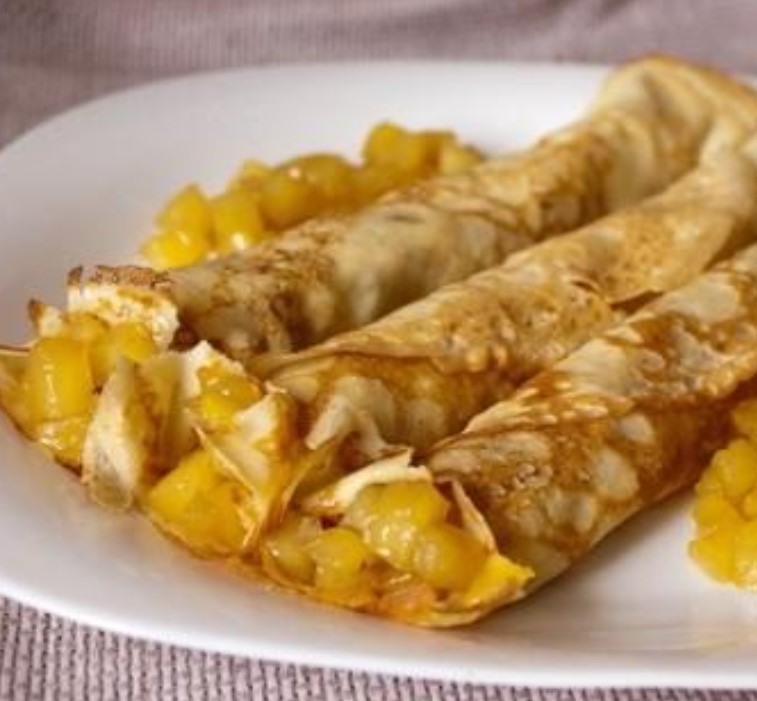 French Crepes with Apple Filling