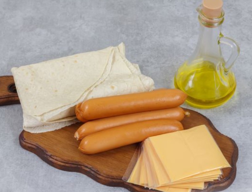 Sausages in Pita Bread with Cheese (in a Pan) step 1