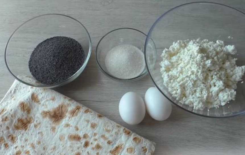Lavash Roll with Cottage Cheese and Poppy Seeds step 1