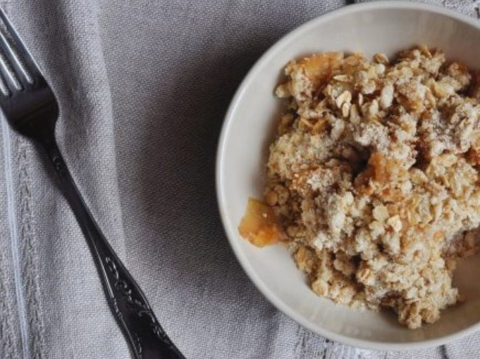 Apple Crumble with Oatmeal