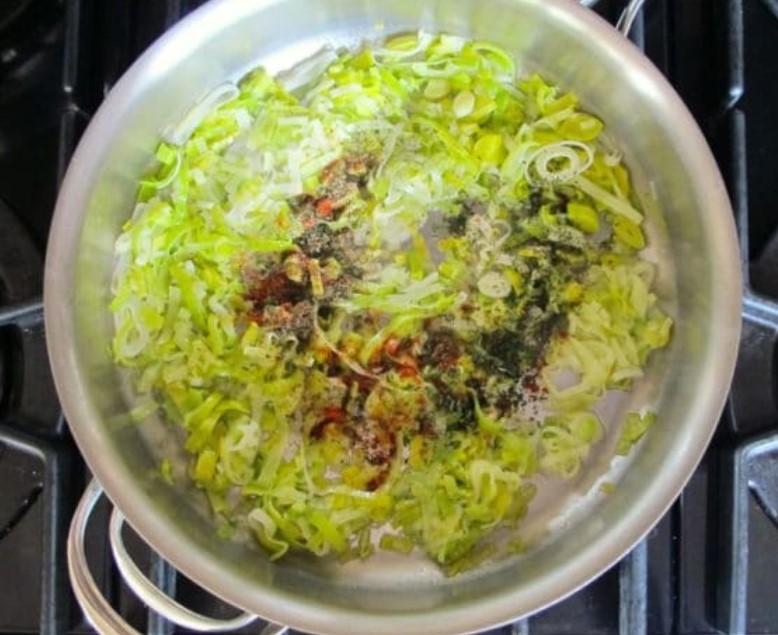 Soup with Leek and Potatoes step 3