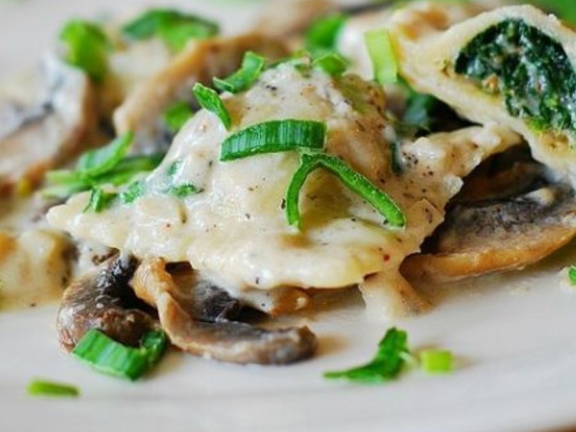Ravioli with Spinach in a Creamy Sauce