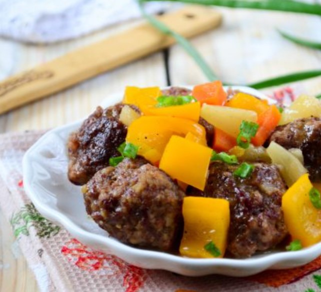 Meatballs in Sweet and Sour Sauce