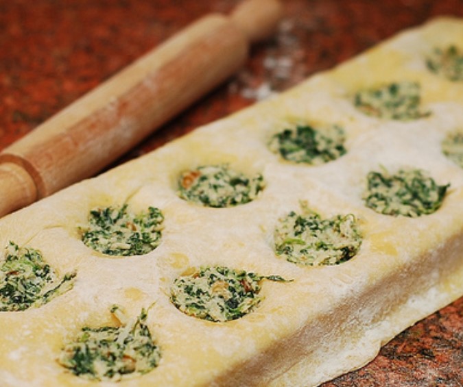 Ravioli with Spinach in a Creamy Sauce step 5