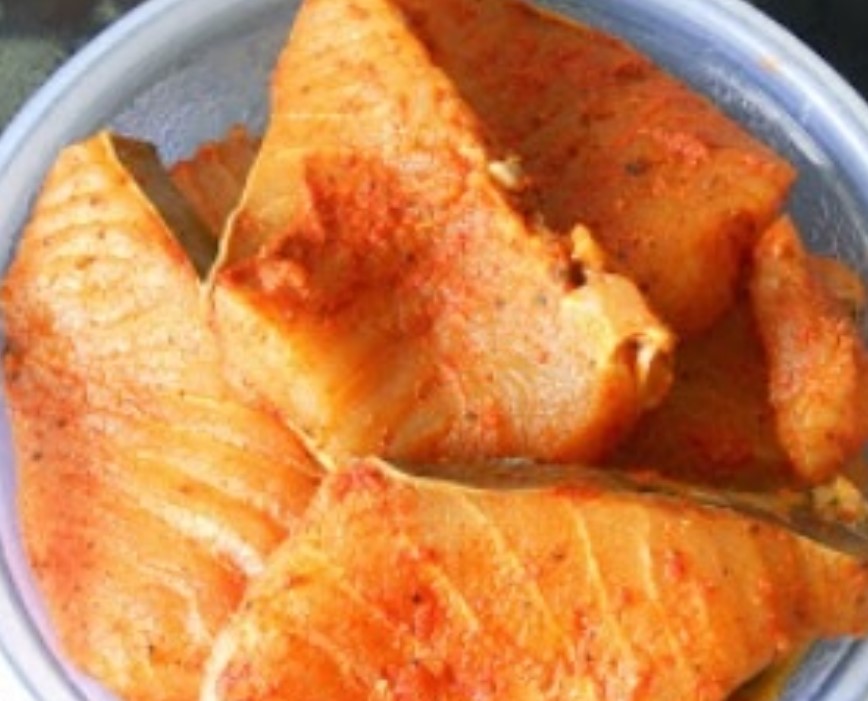 Fish with Spicy Rice and Nuts step 1