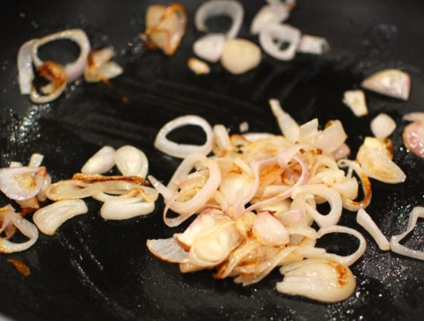 Delicious Beef Stroganoff step 1