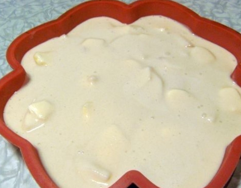 Jellied Charlotte with Apples step 5