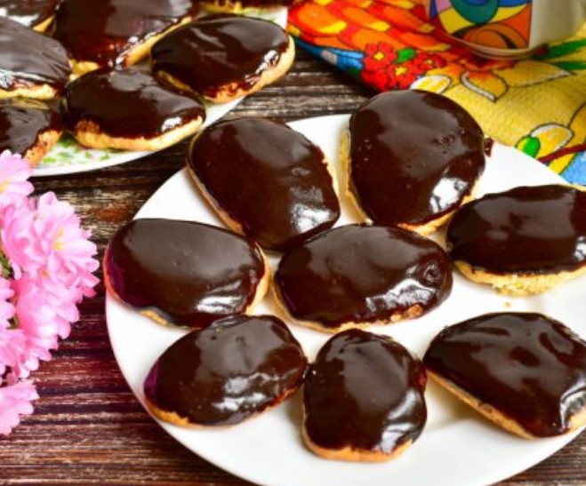 Chocolate-Coated Cookies