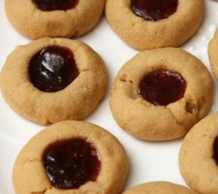 Jam and Peanut Cookies