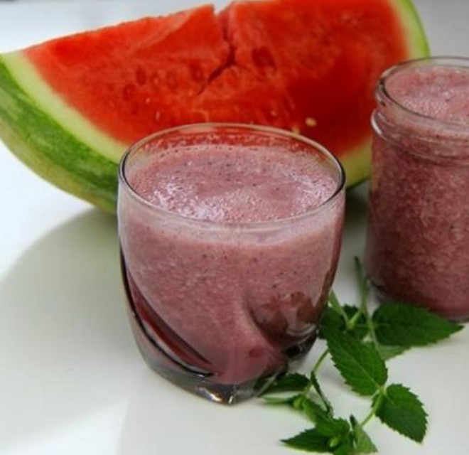 Berry Smoothie with Watermelon