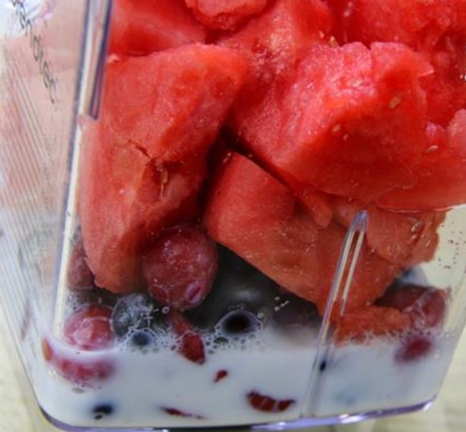 Berry Smoothie with Watermelon step 2