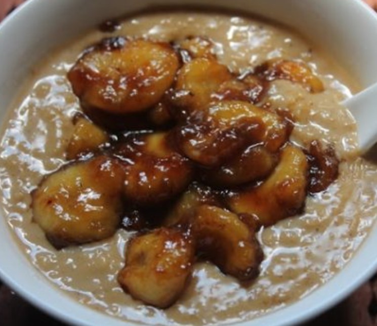 Oatmeal with Caramel and Banana