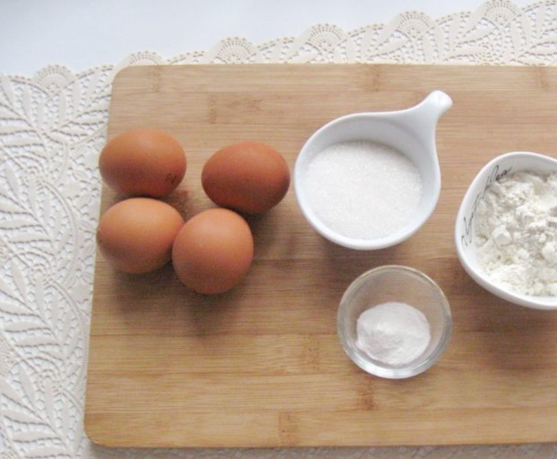 Lush Biscuit for Cake step 1
