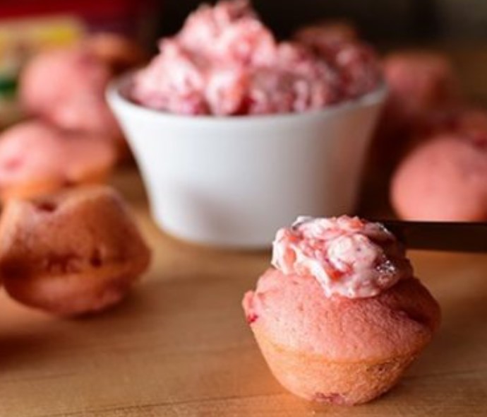 Strawberry Mini Muffins