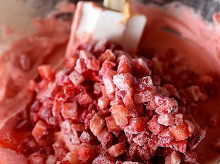 Strawberry Mini Muffins step 4