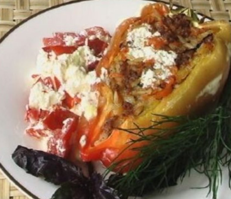 Peppers with Minced Meat in the Oven