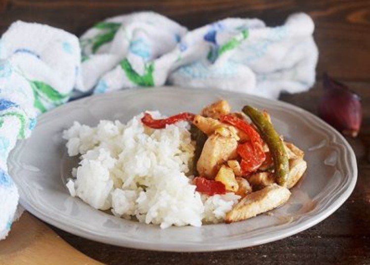 Thai Chicken Pineapple Curry