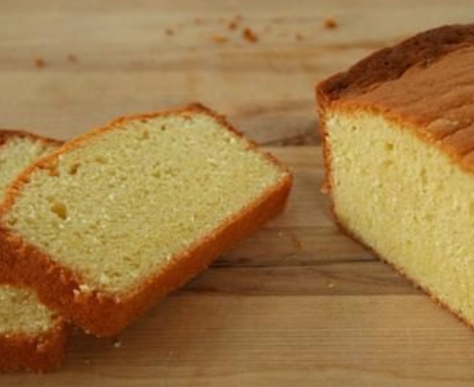 Simple Vanilla Cupcake