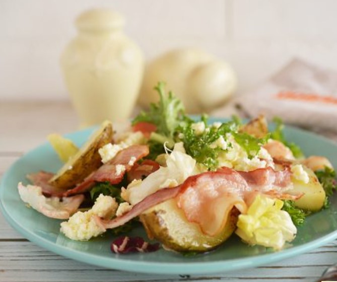 Warm Salad with Potatoes and Bacon