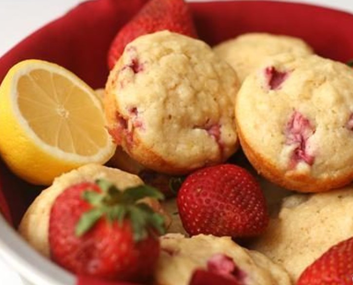 Strawberry-Lemon Ricotta Muffins