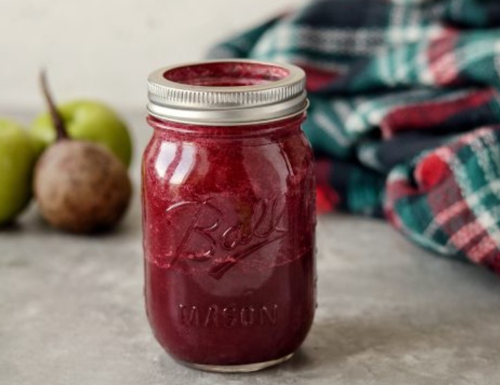 Beet, Carrot and Apple Smoothie