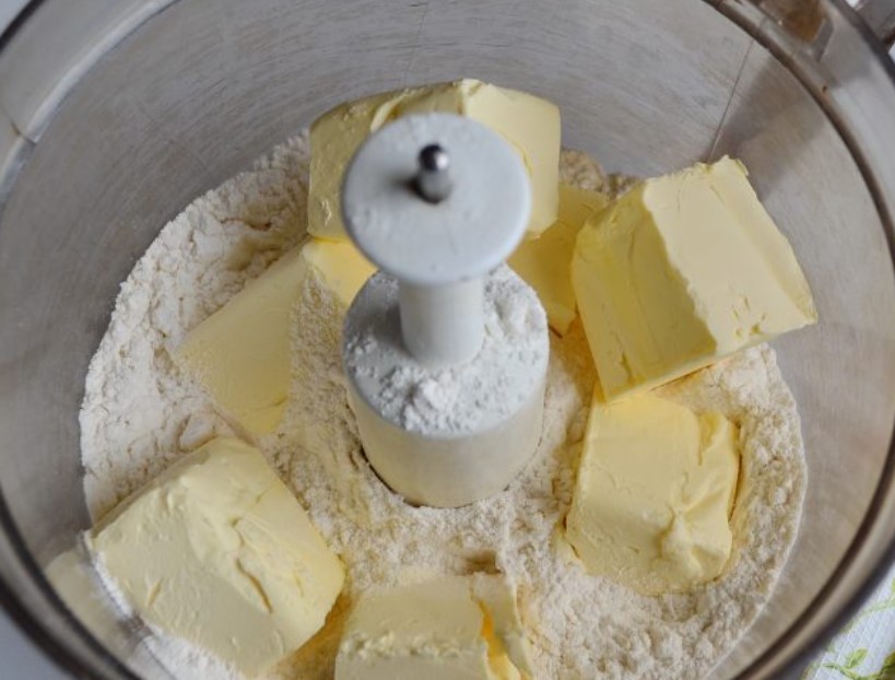 Classic Napoleon Cake (Made from Homemade Dough) step 2