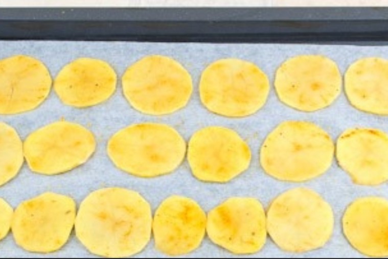 Homemade Potato Chips in the Oven step 3