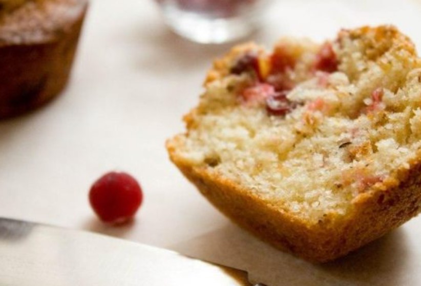 Cranberry Muffins with Hazelnuts